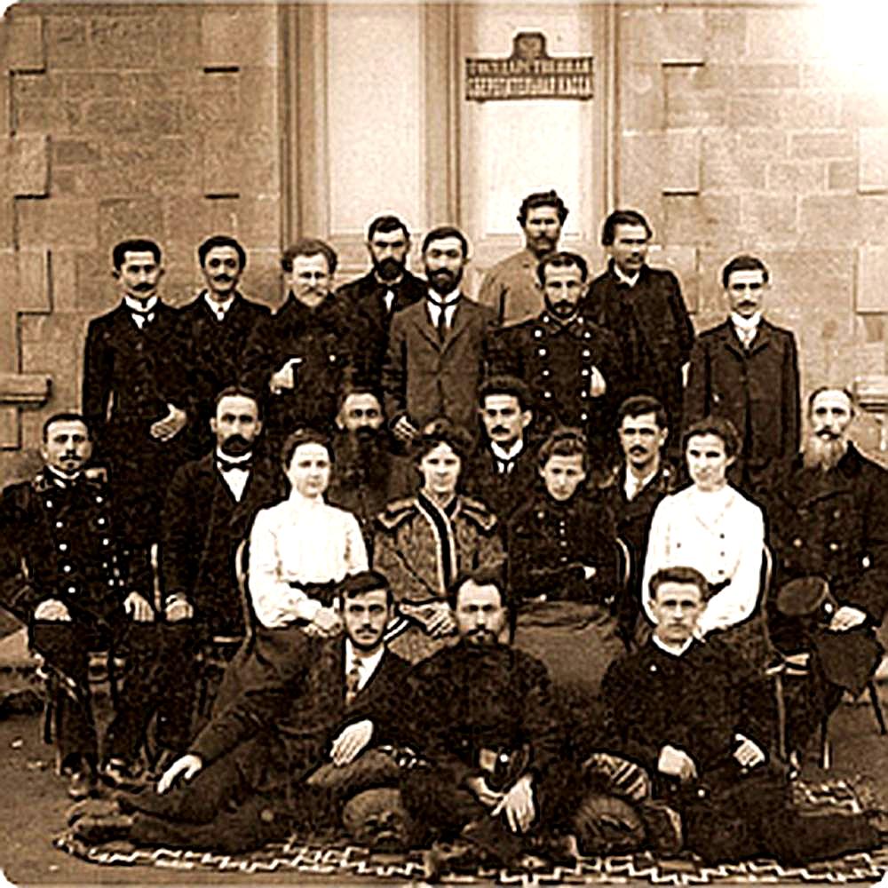 İlk əmanət kassaları