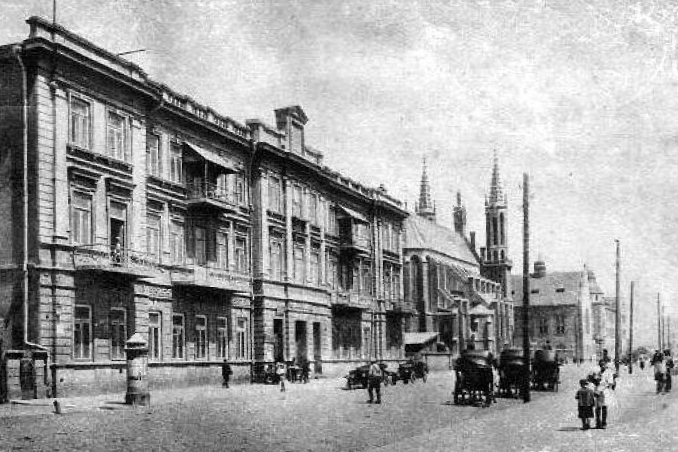 KapitalBank Gallery 2